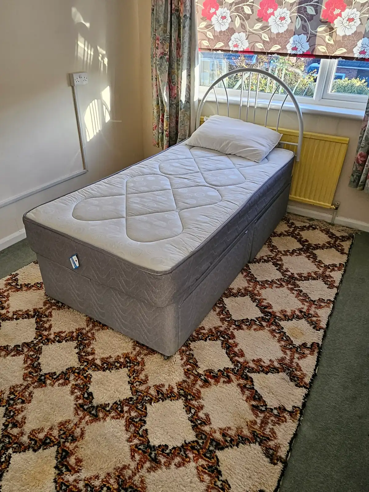 Mattress Removal in Wallasey - uniformed team with van